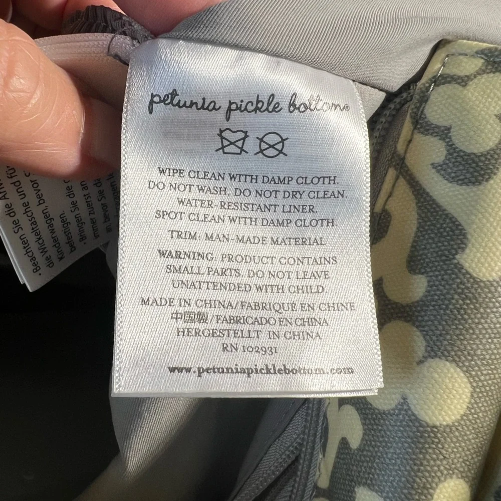 Petunia Pickle Bottom City Carryall Bag Breakfast In Berkshire Diaper Bag Baby‎